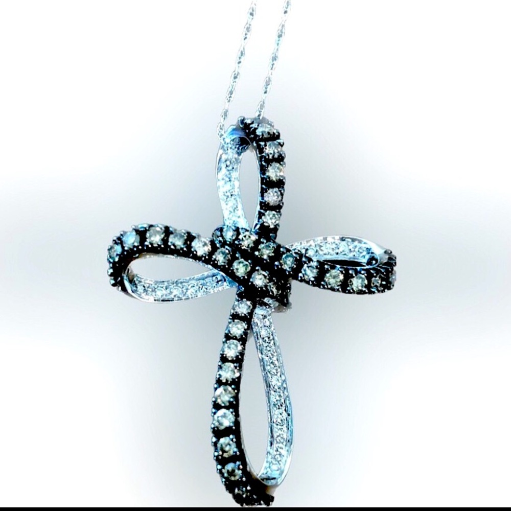 Diamond cross necklace 2 ct.